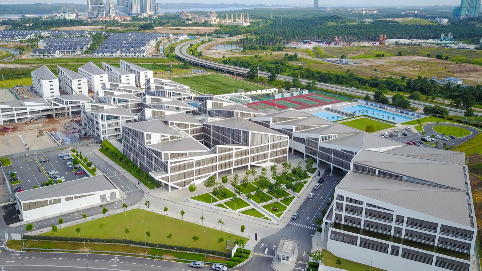 莱佛士美国学校校园航拍图